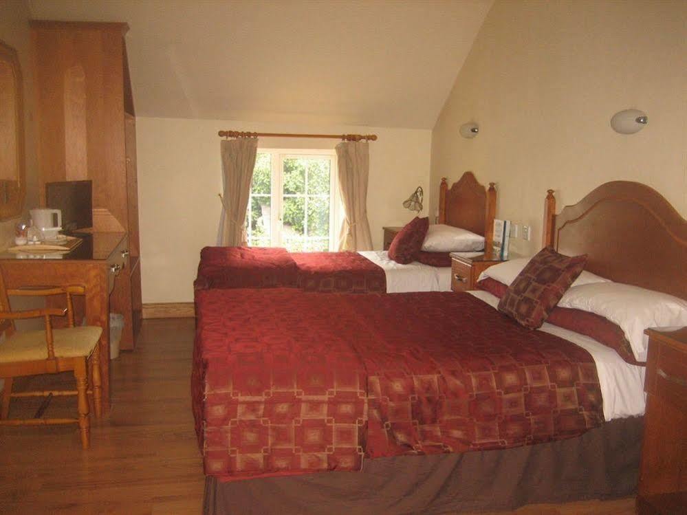 מונהאן Ashleigh House Bed & Breakfast מראה חיצוני תמונה